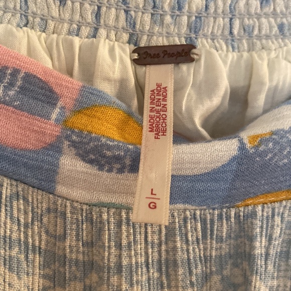 Free People 2 piece, mini skirt with long, balloon sleeve cropped top. - Picture 4 of 7